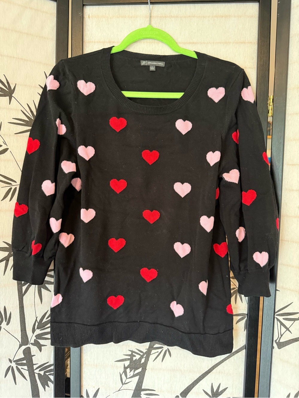 🩷❤️Adrianna Papell Black Knit Sweater with Hearts❤️🩷